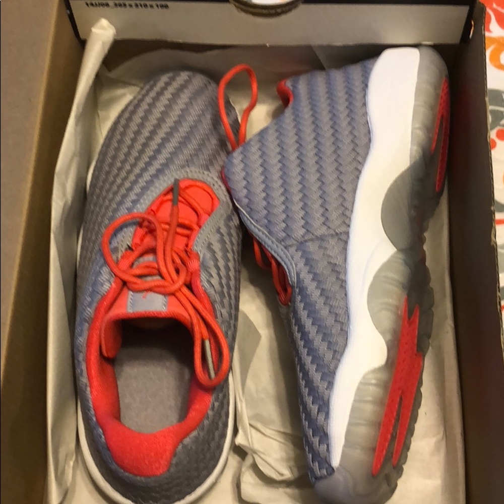 Air Jordan future low bg